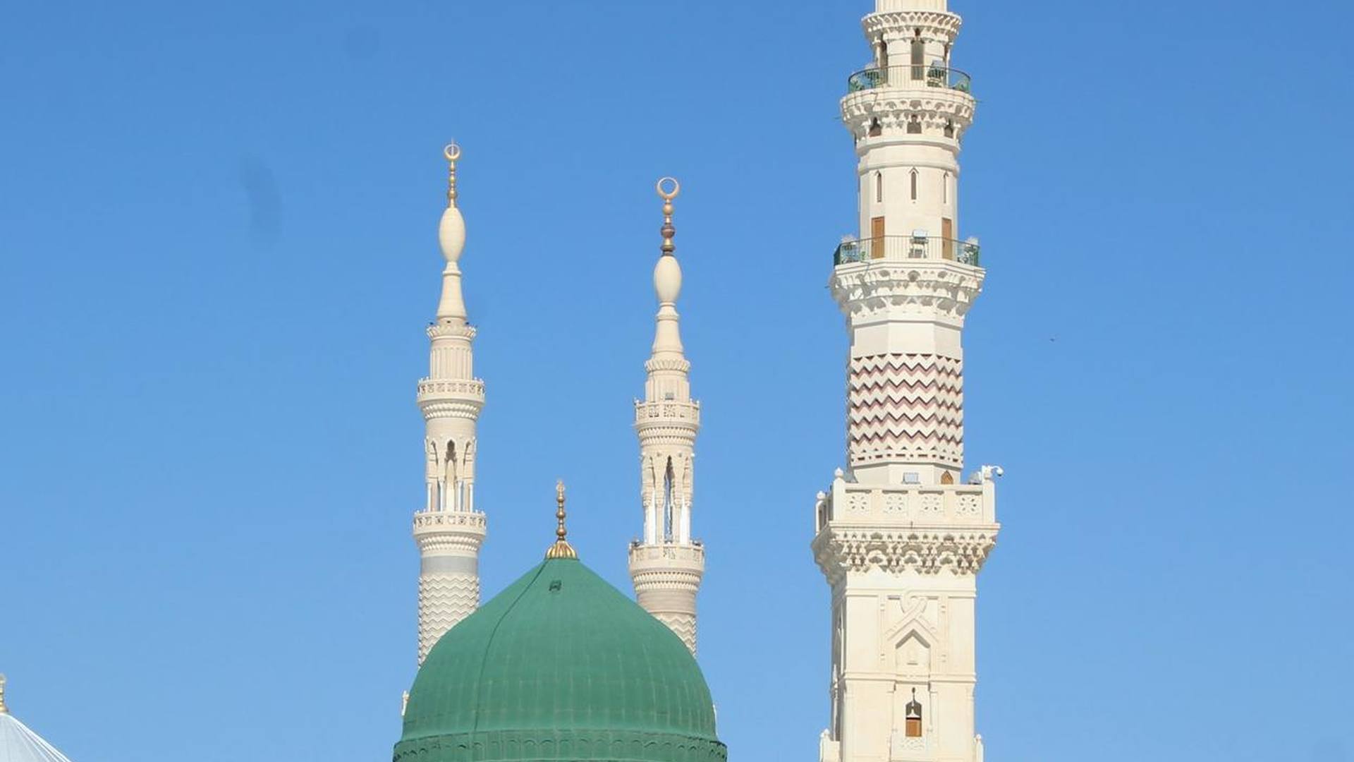 Visiting Madinah: Etiquette and the Places of Ziyarat